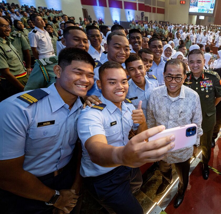 防长:加入国防卫队 大学后备军或免还PTPTN